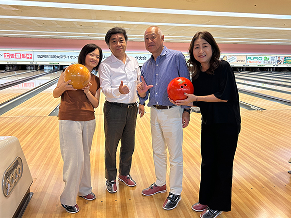 福岡大濠ライオンズクラブのチャリティボーリング大会参加