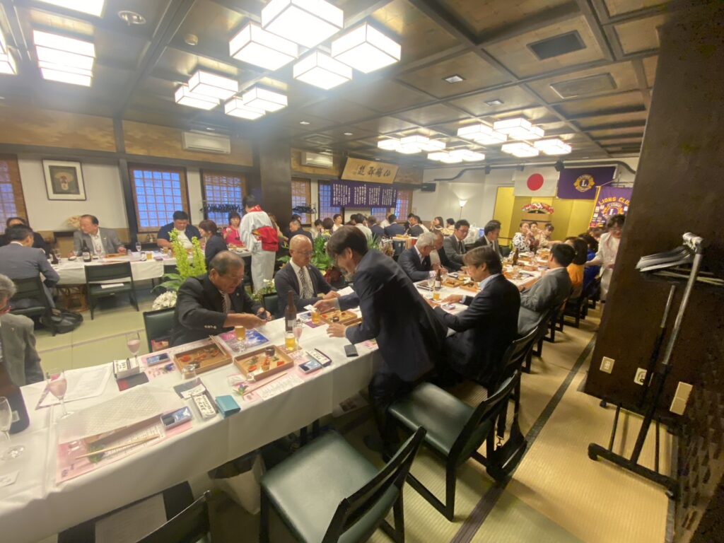 福岡桜ライオンズクラブ納涼例会に参加いたしました