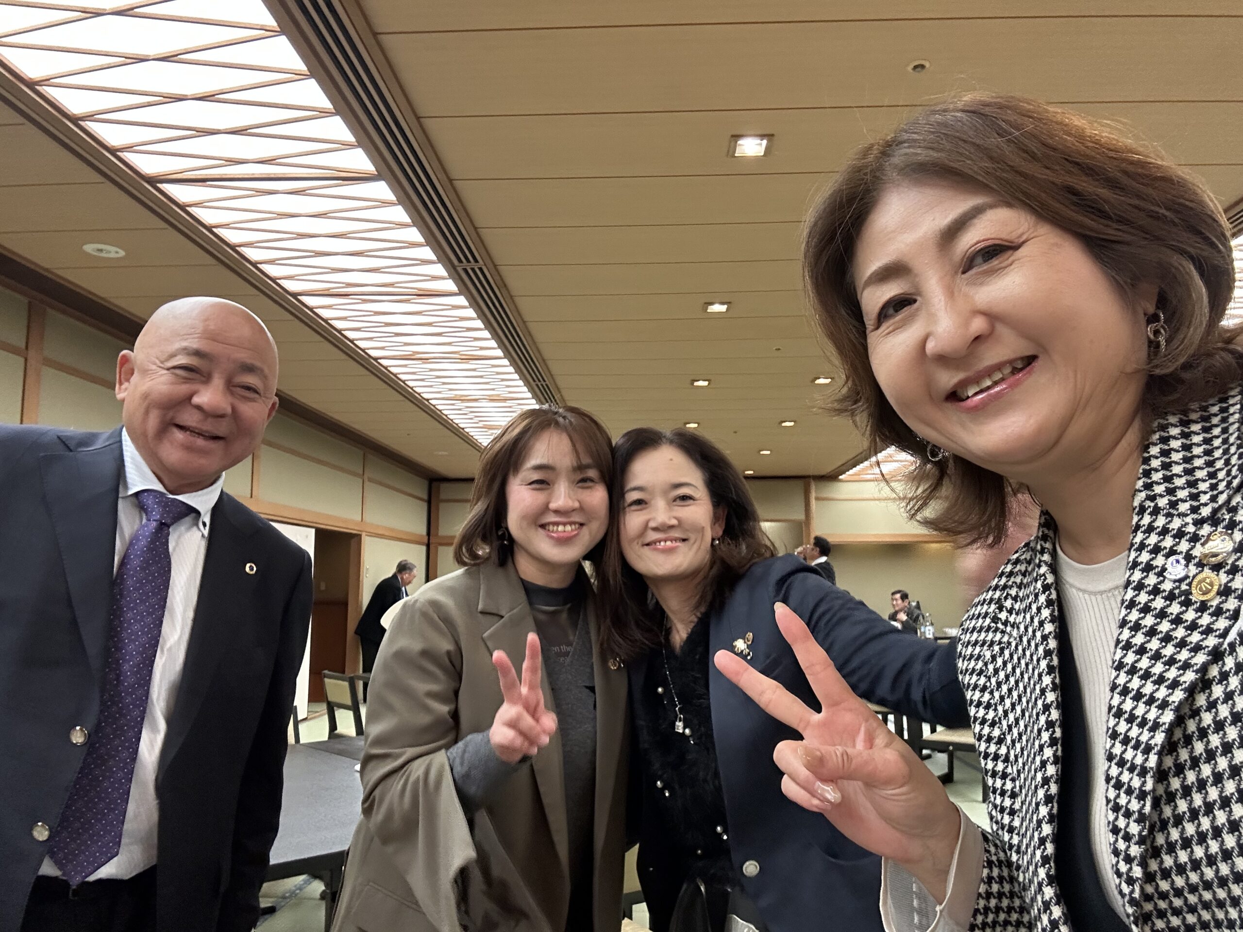 祝チャーターナイト45周年記念例会(第1092回例会)報告